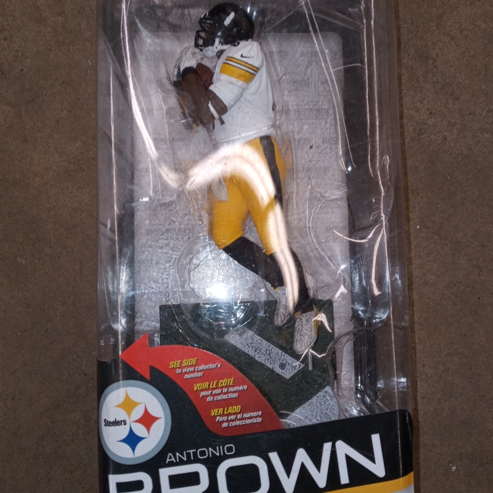McFarlane sports figures